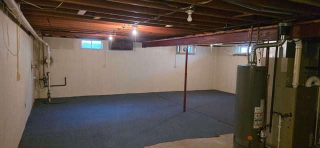 2106 Worthington Drive, Valparaiso, IN 46383