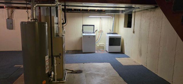 2106 Worthington Drive, Valparaiso, IN 46383