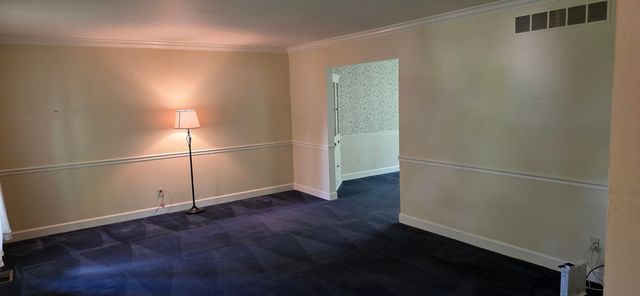 2106 Worthington Drive, Valparaiso, IN 46383