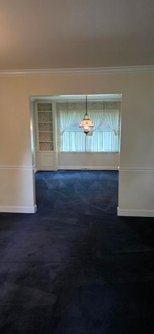 2106 Worthington Drive, Valparaiso, IN 46383