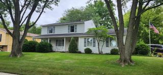 2106 Worthington Drive, Valparaiso, IN 46383