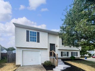 1723 Farberdale Drive, Columbus, OH 43223