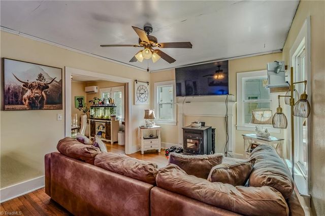 130 W Elm Street, Mount Airy, NC 27030