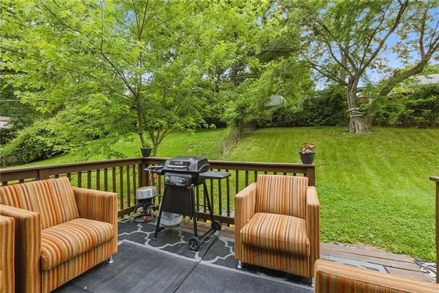 314 N Forest Avenue, Sugar Creek, MO 64054