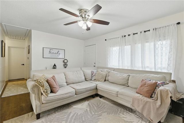 314 N Forest Avenue, Sugar Creek, MO 64054