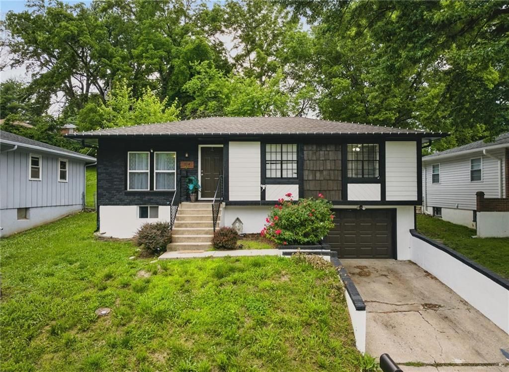 314 N Forest Avenue, Sugar Creek, MO 64054