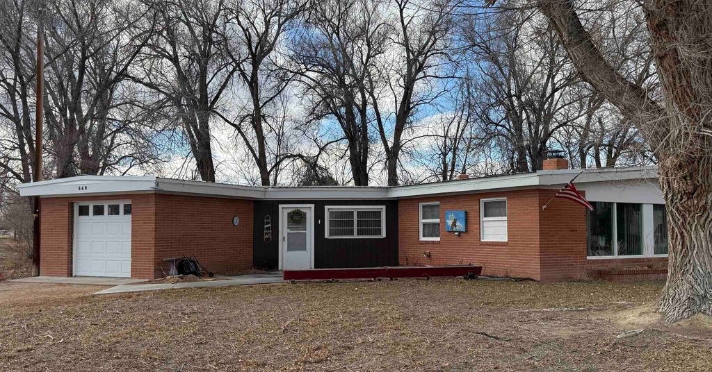 868 McKinley, Lovell, WY 82431 photo 1