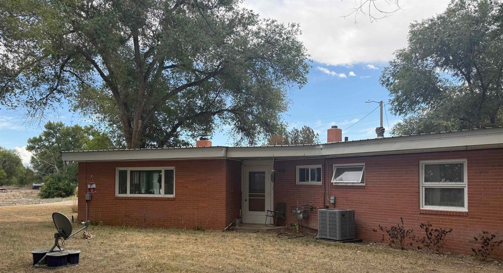 868 McKinley, Lovell, WY 82431 photo 3