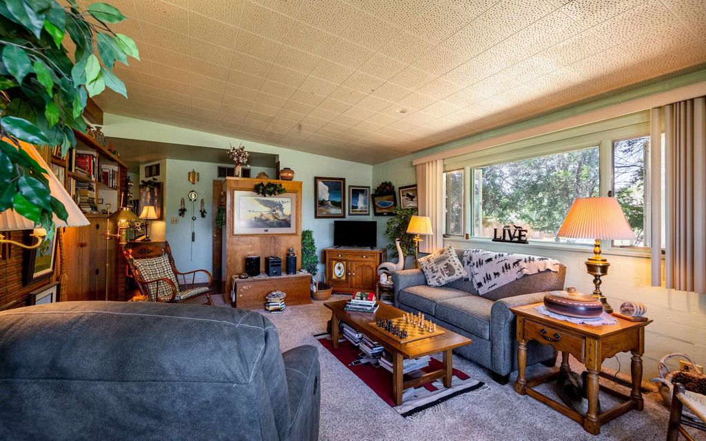 868 McKinley, Lovell, WY 82431 photo 4