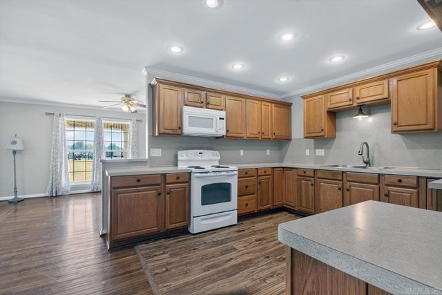 168 Hattie Ln., Ward, AR 72176