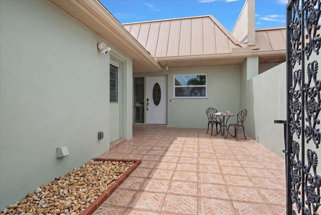 580 BOCA CIEGA POINT BOULEVARD S 1, St Petersburg, FL 33708