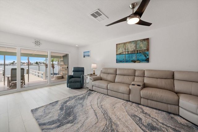 580 BOCA CIEGA POINT BOULEVARD S 1, St Petersburg, FL 33708
