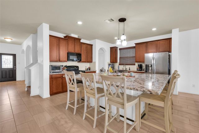 707 Burr Oak, Richwood, TX 77531