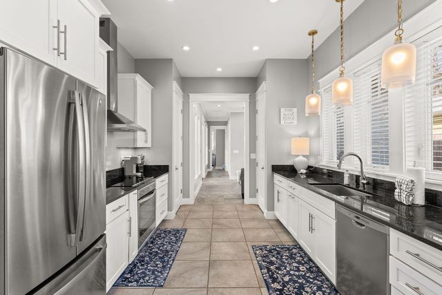 389 Seacrest Drive, Seacrest, FL 32461