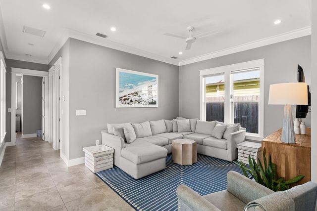 389 Seacrest Drive, Seacrest, FL 32461