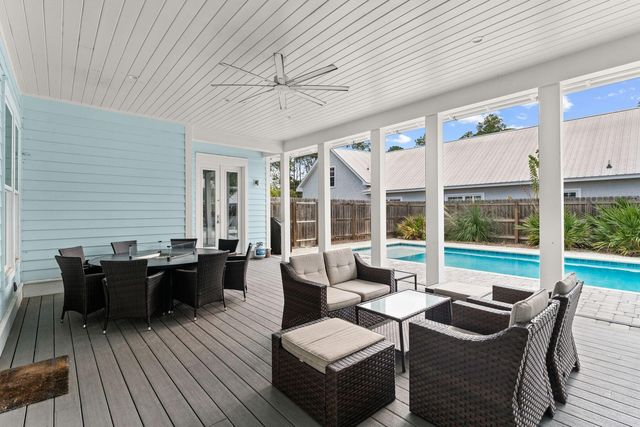 389 Seacrest Drive, Seacrest, FL 32461