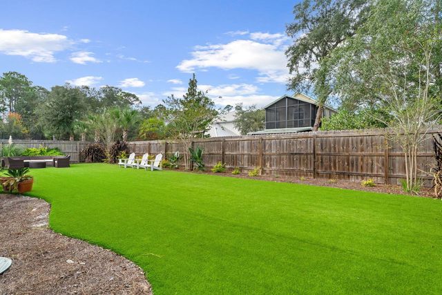 389 Seacrest Drive, Seacrest, FL 32461