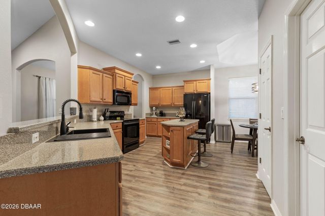 21 Whitehall Court, Flagler Beach, FL 32136