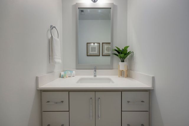 405 Avoca St Ste 1, Nashville, TN 37203