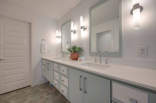 405 Avoca St Ste 1, Nashville, TN 37203