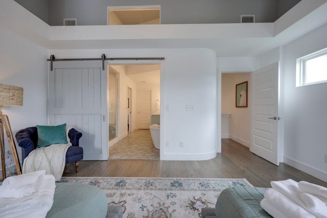 405 Avoca St Ste 1, Nashville, TN 37203