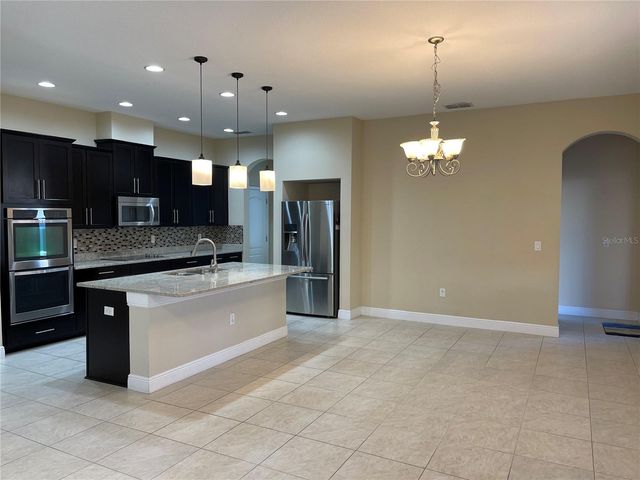 7711 S WEST SHORE BOULEVARD, Tampa, FL 33616