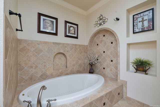 14211 Edge Point, San Antonio, TX 78230