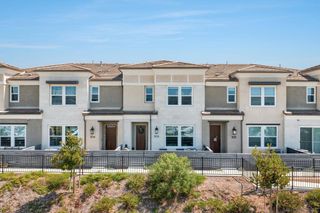 1202 Sunrise View 103, San Marcos, CA 92078