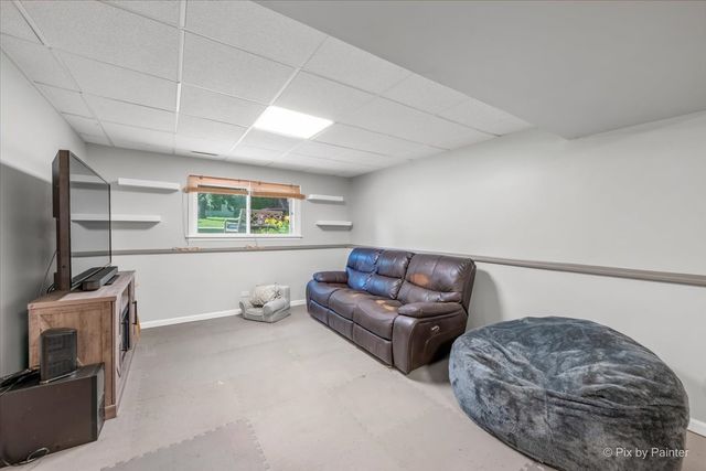 29W264 Lee Road, West Chicago, IL 60185