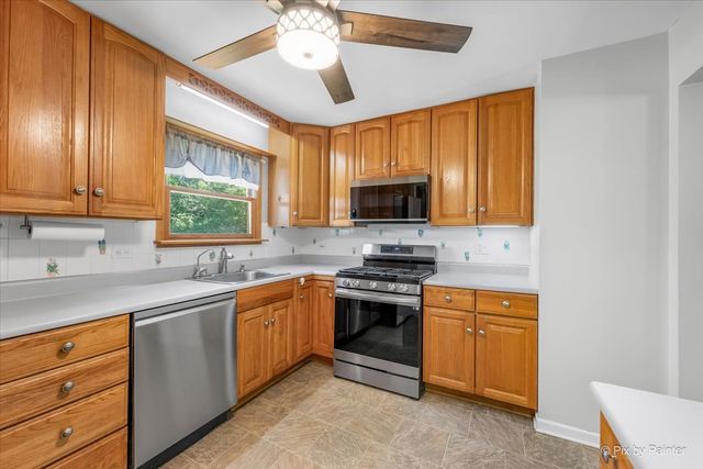 29W264 Lee Road, West Chicago, IL 60185