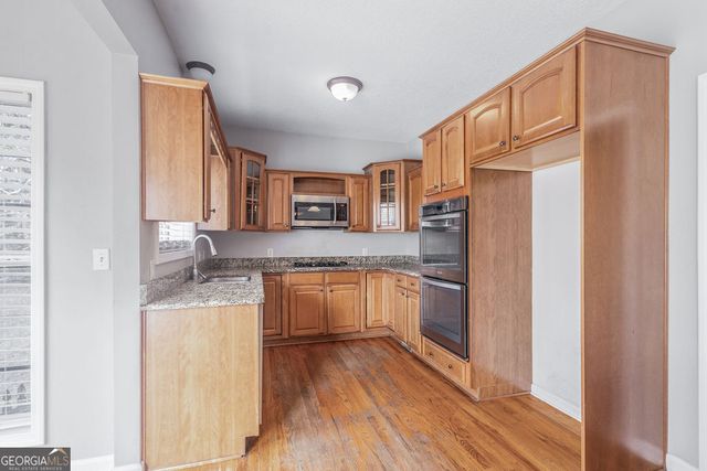 202 Victoria Drive, Moreland, GA 30259