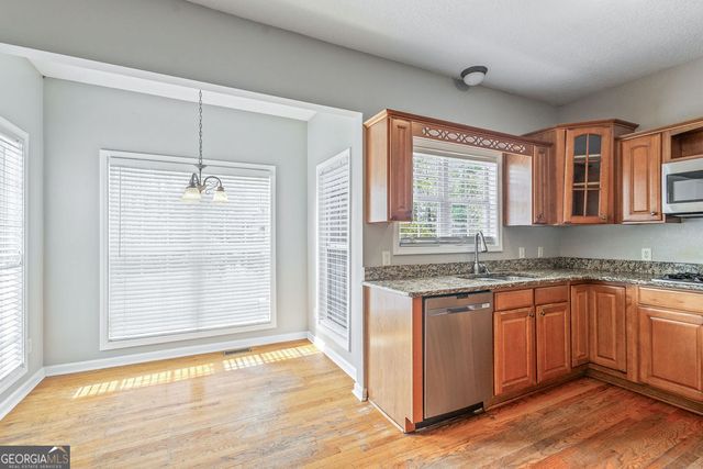 202 Victoria Drive, Moreland, GA 30259