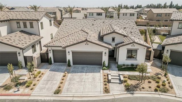 2825 E Beech Tree, Clovis, CA 93619