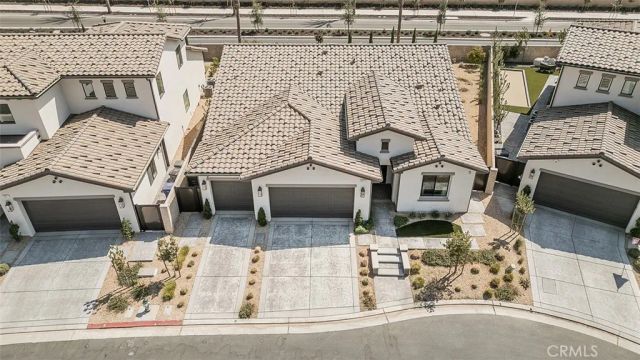 2825 E Beech Tree, Clovis, CA 93619