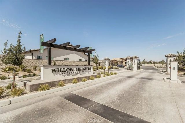 2825 E Beech Tree, Clovis, CA 93619
