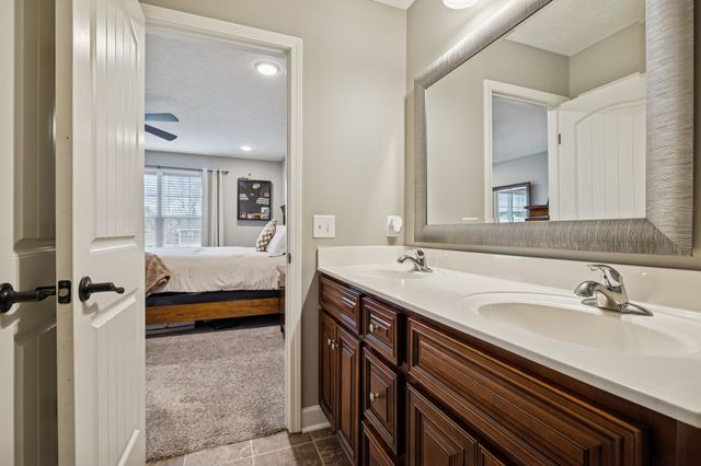 70 Hayden Drake Ln, Lafayette, TN 37083