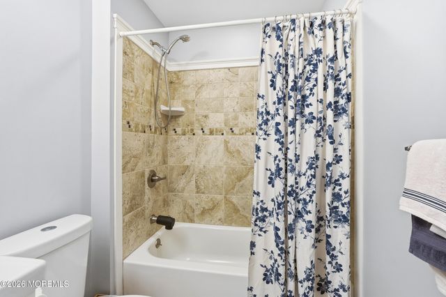 81 Cotswold Circle, Ocean Twp, NJ 07712