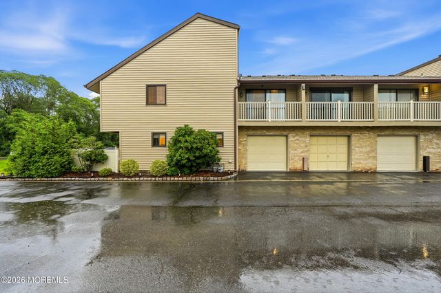 81 Cotswold Circle, Ocean Twp, NJ 07712