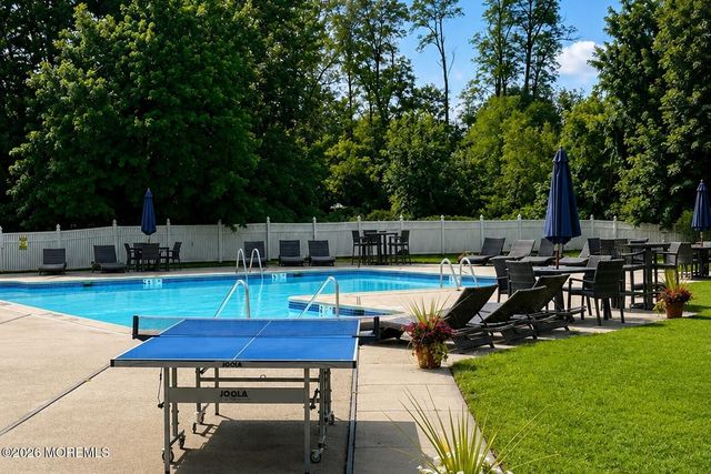 81 Cotswold Circle, Ocean Twp, NJ 07712