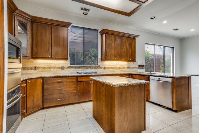 4517 Southgate Drive, Plano, TX 75024