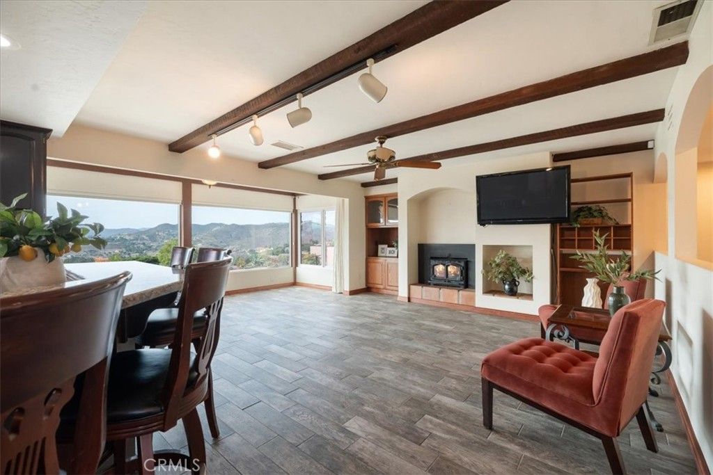 Image 11 of property listing at 1509 Macadamia Drive, Fallbrook, CA 92028