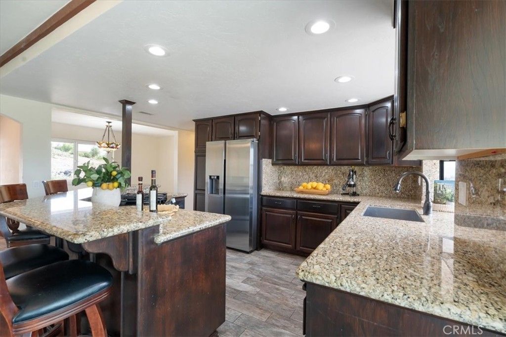 Image 8 of property listing at 1509 Macadamia Drive, Fallbrook, CA 92028