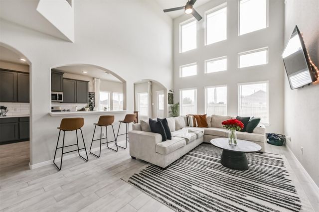 361 Selah Court, Alvin, TX 77511