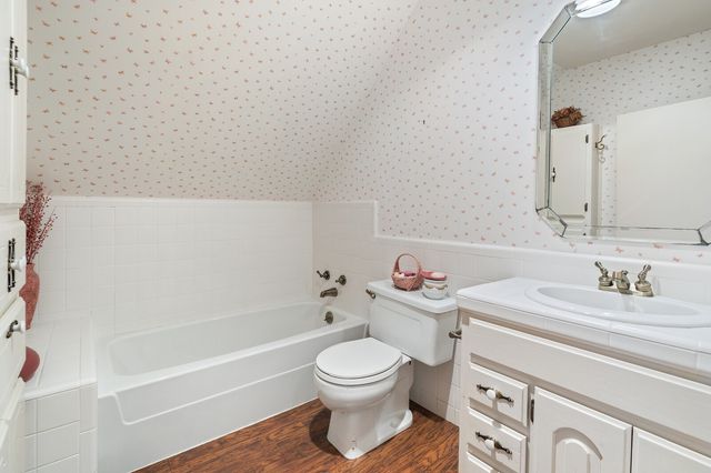 505 County Road 4205, Cranfills Gap, TX 76637