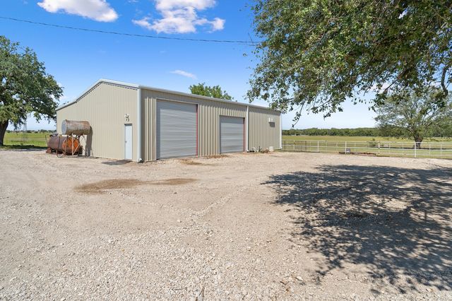 505 County Road 4205, Cranfills Gap, TX 76637