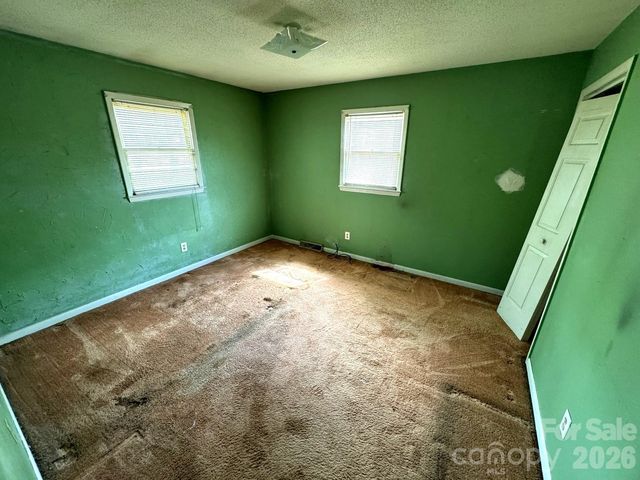 3968 Dover Street, Claremont, NC 28610