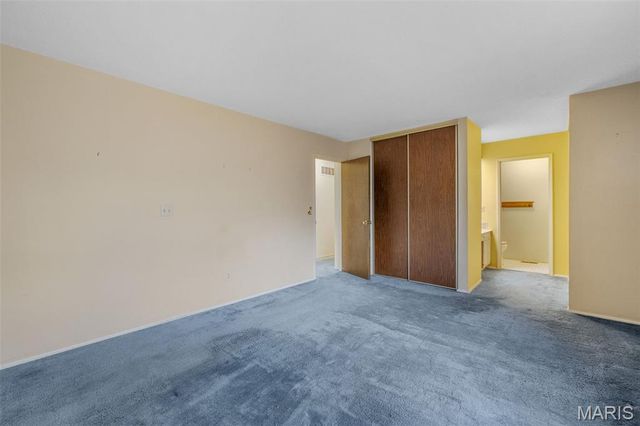 807 Garonne Drive, Manchester, MO 63021