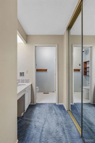 807 Garonne Drive, Manchester, MO 63021