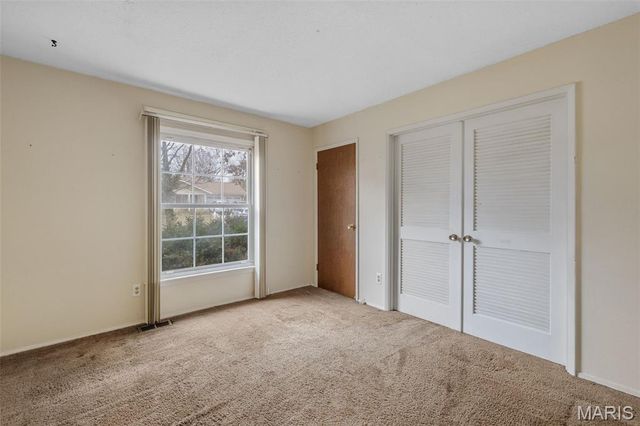 807 Garonne Drive, Manchester, MO 63021