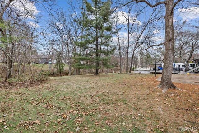 807 Garonne Drive, Manchester, MO 63021